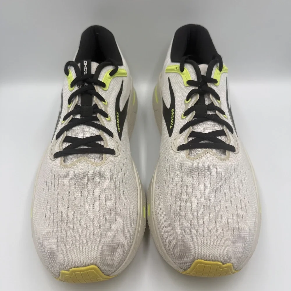 Brooks Ghost Max Men Size 12.5 Running Shoes Athletic Grey 1104061D071